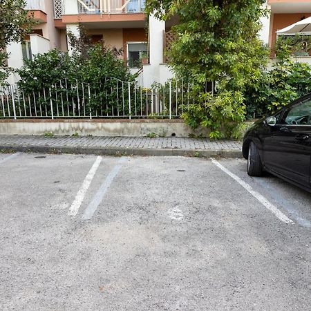 Nonno Angelo - 4 Bedrooms With Free Parking & Seaview Balcony Сорренто Экстерьер фото